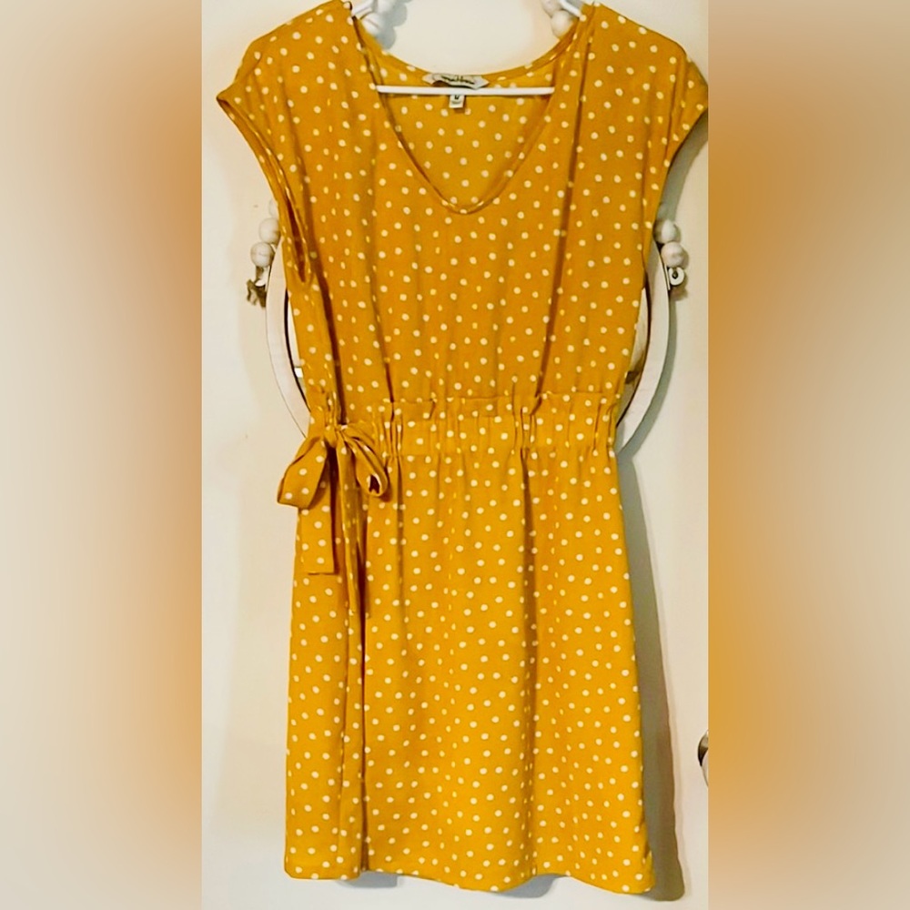 Speechless Yellow V-Neck Cap Sleeve Sundress